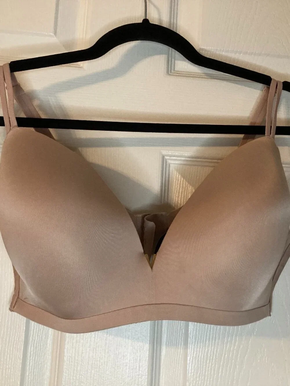 Victoria's Secret Beige V-Hardware Wireless Plunge Bra - Size 38DD